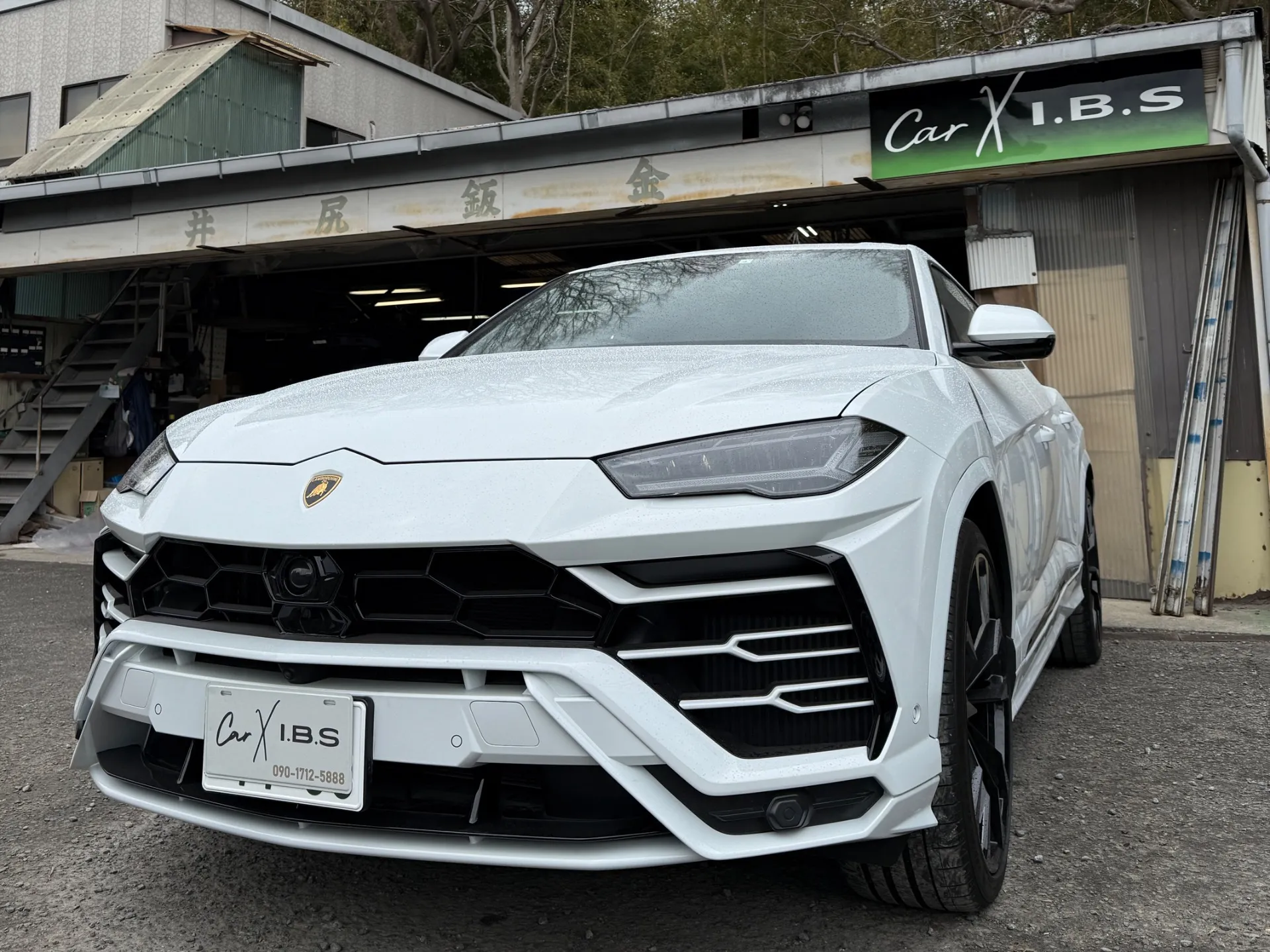 ランボルギーニ・ウルス カスタムペイント