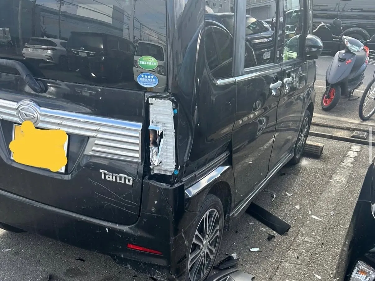 ダイハツ タント 鈑金塗装修理